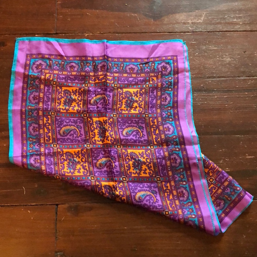 Scarf - Picture 2 of 3